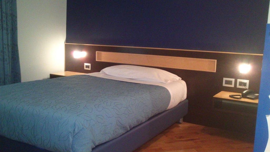 Rigel Hotel CTA Zimmer foto